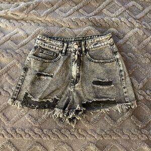 New✨ Woman’s SHEIN High Rise Distressed Jean Shorts